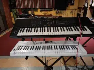 Proberaum 1 f&uuml;r Bands oder Einzelmusiker, zum proben oder &uuml;ben; mit Doppel Keyboard beim Verein kreARTiv in Wiener Neustadt