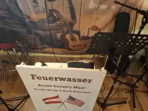 Proberaum 5 kleiner Proberaum mit Notenpult, Country-Deko, f&uuml;r unsere Austro-Country Band FEUERWASSER beim Verein kreARTiv in Wiener Neustadt